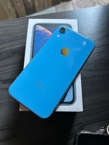 iPhone XR 