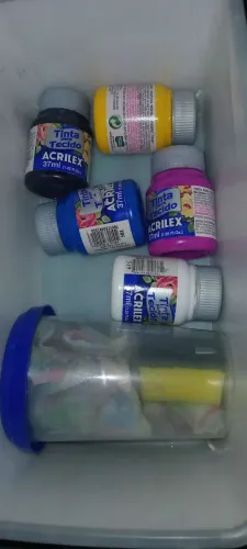 Tinta para tecido 2 reais cada