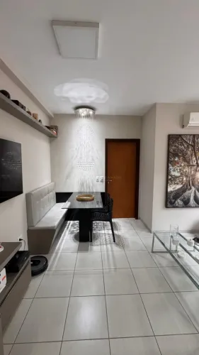 Excelente apartamento para locação na Zona 7 ? ideal para estudantes ou casal!