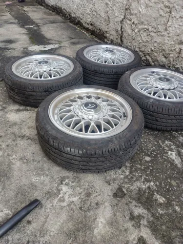 Rodas aro 15 multifuro BBS pra ir hoje 