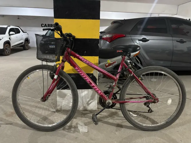 Bicicleta Houston Foxer Aro 26 com Marchas + Cesta