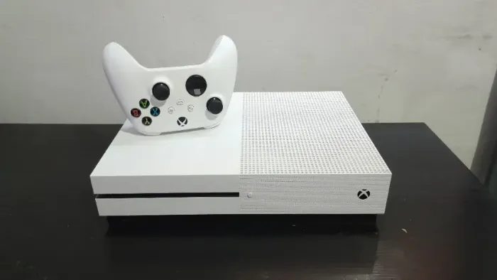 Xbox One S 1TB Completo