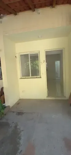 Casa em Condomínio com 2 Quarto(s) e 2 banheiro(s) para Alugar, 58 m² por R$ 1050 / Mês