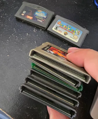 Lote gameboy advanced com brinde