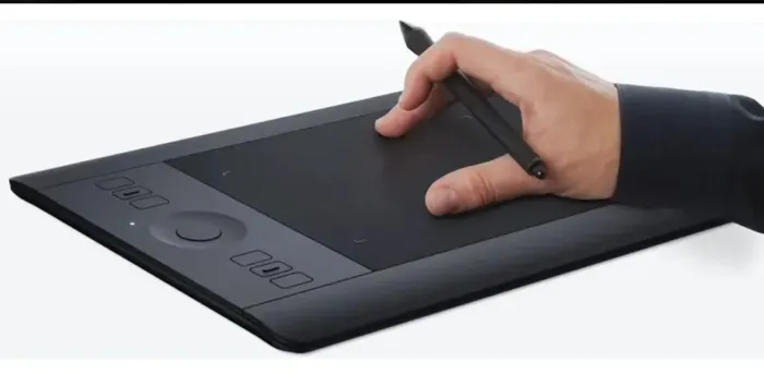 Mesa Digitalizadora - Wacom Intuos Pro Small PTH-451 + Caneta Original + Case