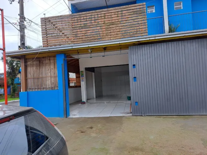 Oportunidade Única para Investidores: Prédio + Sobrado em Terreno de Esquina!