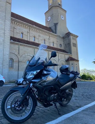 Vendo V-Strom DL 650 CC