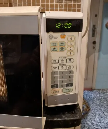 Micro-ondas 20 litros Consul Facilite