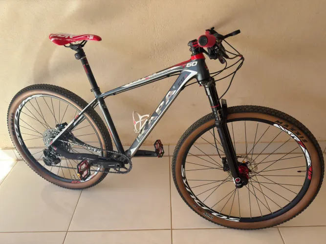 Bicicleta aro 29 sram12v