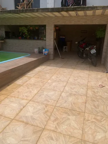 Cada em condomínio