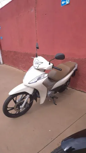 HONDA BIZ 125i Branco 2021