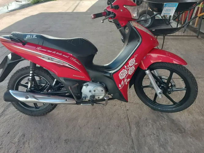 Vendo Biz 125 2017 aceito cartão de crédito 