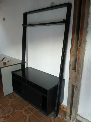 Rack com baú preto 1.90 de altura x 1,10m de largura 