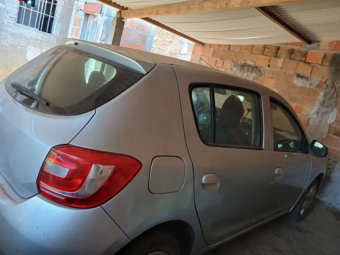 Renault Sandero Authentique Hi-power 1.0 16V 5P 2015