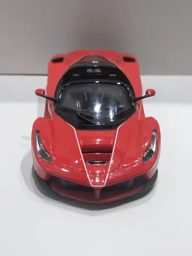 La Ferrari Escala 1/24 - miniatura de carro em metal 