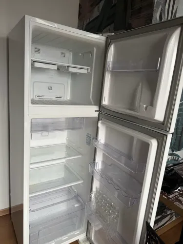 Geladeira Eletrolux Branca