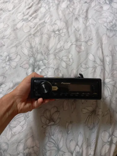 Rádio pionner mvh 98ub