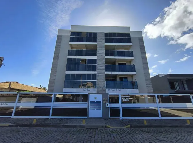 Apartamento cobertura com 3 quartos e móveis planejados à venda no Costa Azul, Rio das Ost