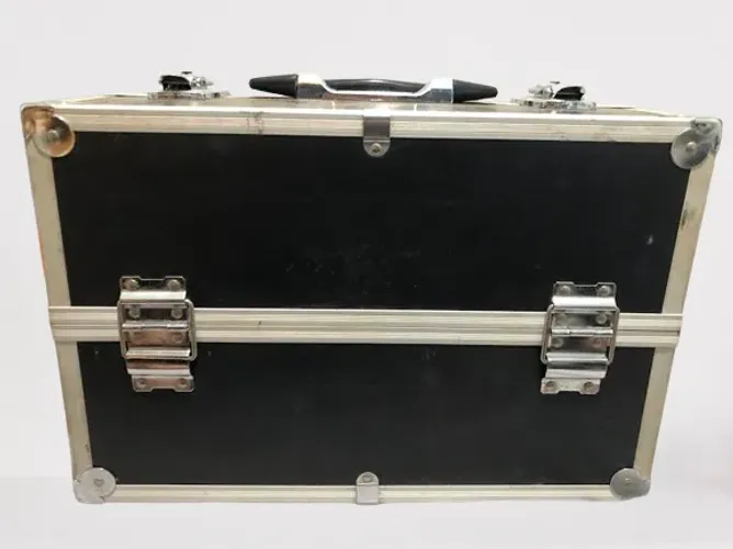 Maleta de maquiagem ProArt, usada