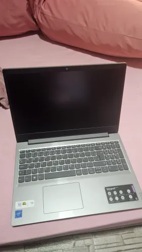 Notebook Lenovo S145