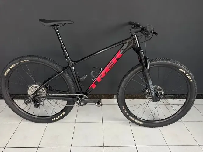 Bicicleta mtb aro 29 trek x-caliber