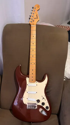 VENDO SQUIER CALIFÓRNIA ELÉTRICA DA FENDER