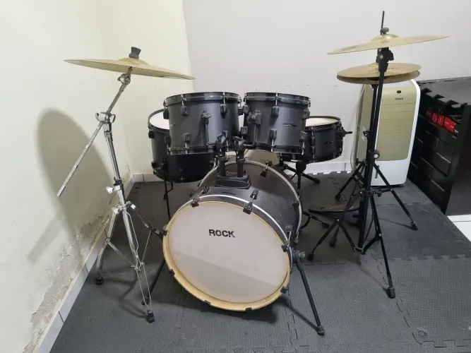 Bateria acústica