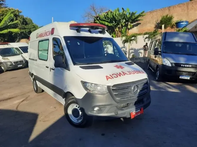 Mercedes-Benz Sprinter 416 Furgão Longo T.a. 2.2 Dies 2021