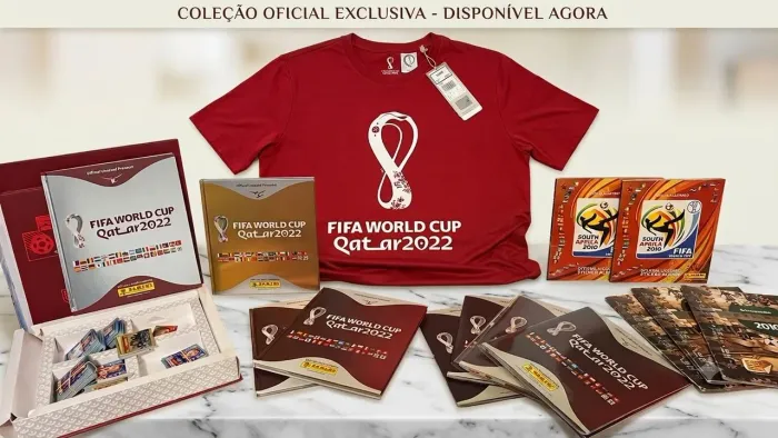 ?Lote Álbuns Panini: Copa do Mundo (Qatar, África) + Brasileirão + Camisa Oficial FIFA
