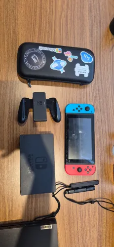 Nintendo Switch V1 Desbloqueado 128 SD e 32 Interno