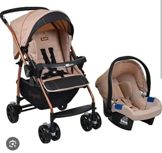 Carrinho de bebê mais bebê conforto