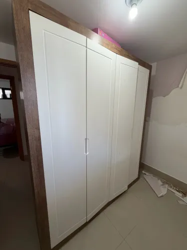 VENDO GUARDA ROUPA GRANDE