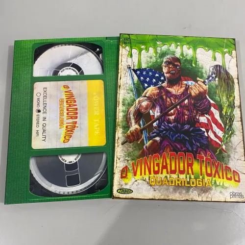 O Vingador Tóxico Quadrilogia (Toxic Avenger) - Box DVD 4 Filmes / Obras-primas do Cinema