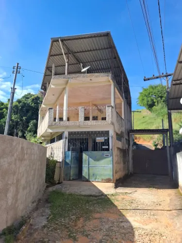 2 casas grandes com quintal em cataguases