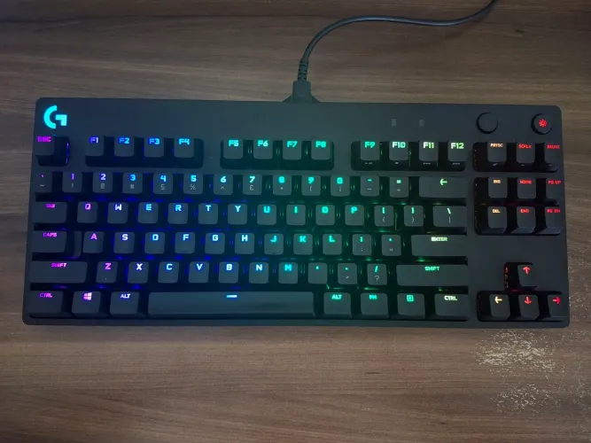 Teclado Logitech G Pro c/ Fio - Ótimo Estado
