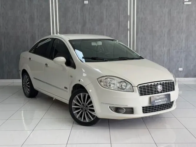 Fiat Linea Essen.sublime 1.8 Flex 16V 4P 2013