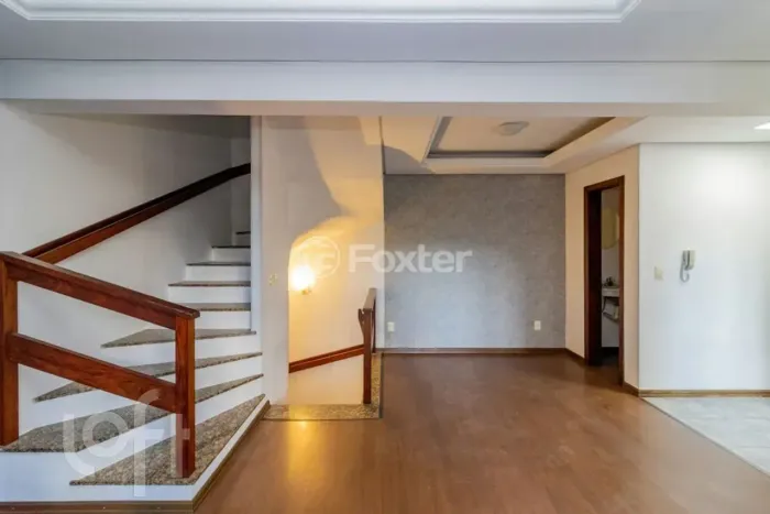 Sobrado para venda com 158 m², com 2 quartos, bairro Menino Deus - Porto Alegre - RS