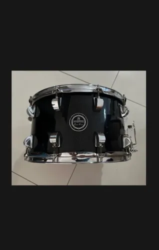 Caixa de Bateria Nagano BIG BEAT 14x8?