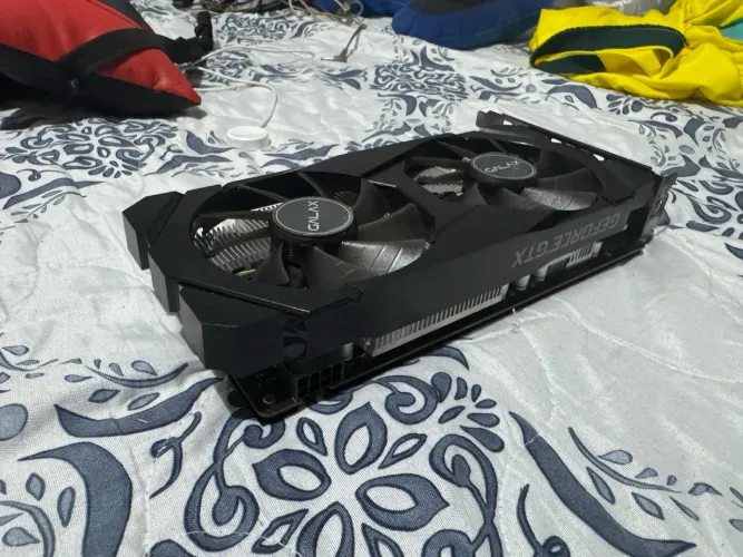 Placa de vídeo GTX 1660 Super 6GB GALAX.