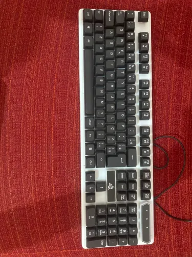 Teclado gamer led de membrana NOVO