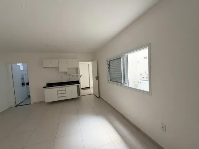 Kitnet semi-mobiliada na Av JK Monte Castelo