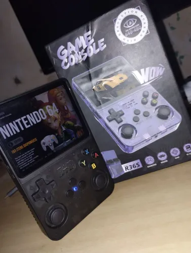 Vídeo game portátil R36S