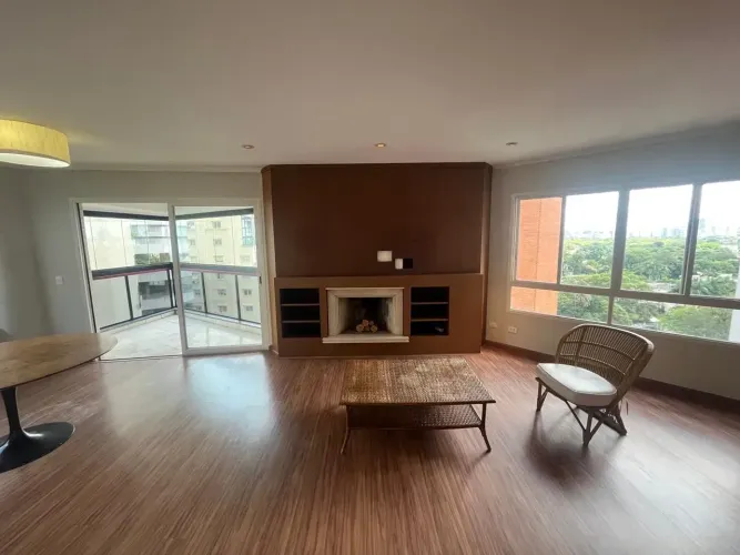 Apartamento incrível em localização privilegiada na Rua Paraguai!