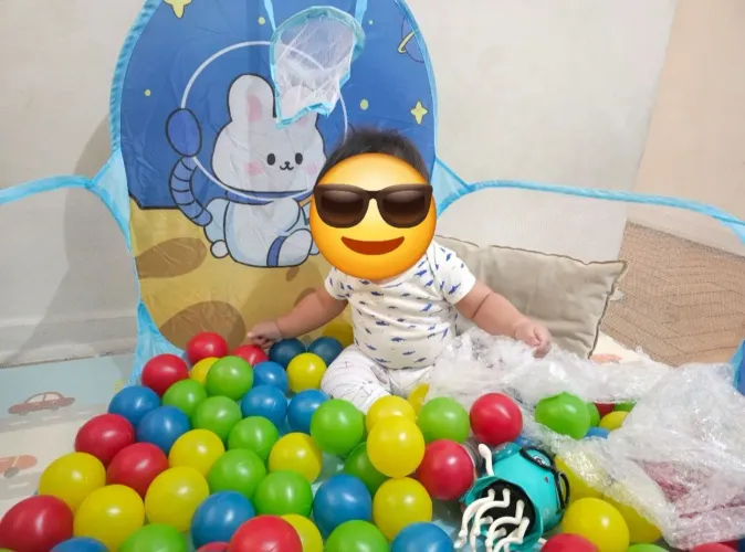 Piscina de bolinhas + 100 bolinhas