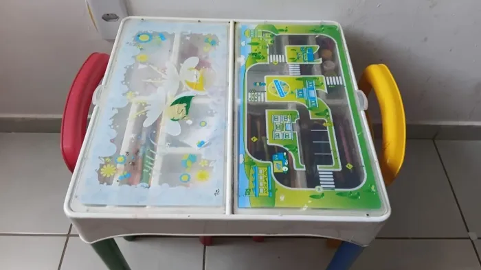 Mesa infantil