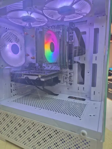 CPU Xeon 2680 V4 16GB(2x8GB) SSD 240GB - sem vídeo 