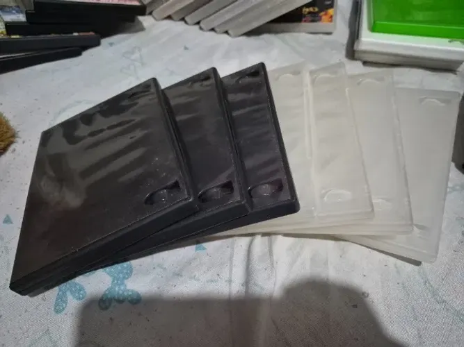 Capas Cases para Dvds Transparente, Boa Qualidade, Preta Boa Qualidade e Média qualidade