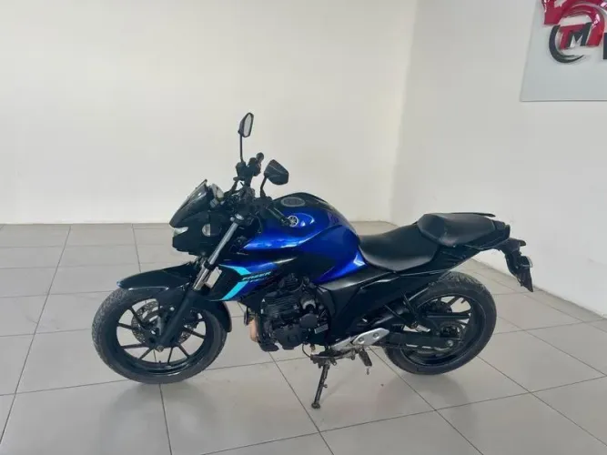 YAMAHA FZ25 FAZER LE 2024