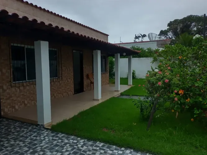 Casa com 2 quartos/1 suíte à 5 minutos a pé da Praia da Pontinha em Araruama - RJ
