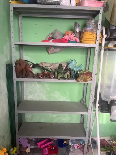 Estante de aço